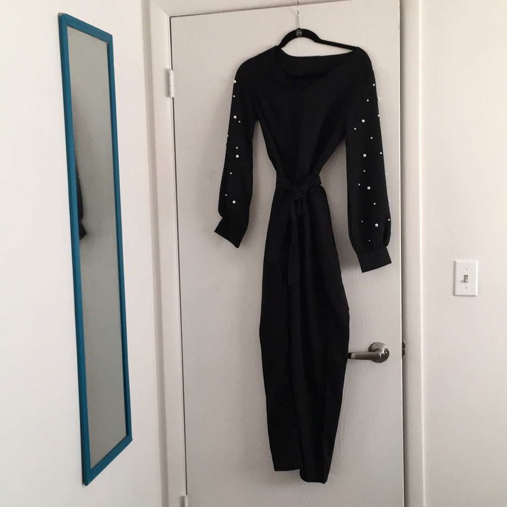 Black long sleeve jumper